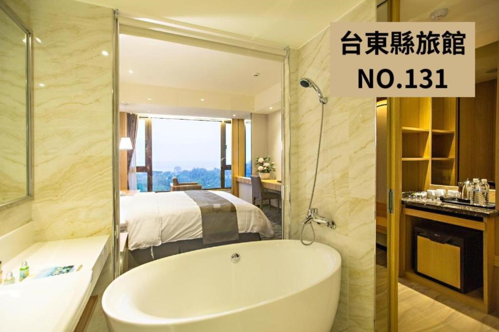 台东凯旋星光酒店 T'ai-tung 外观 照片
